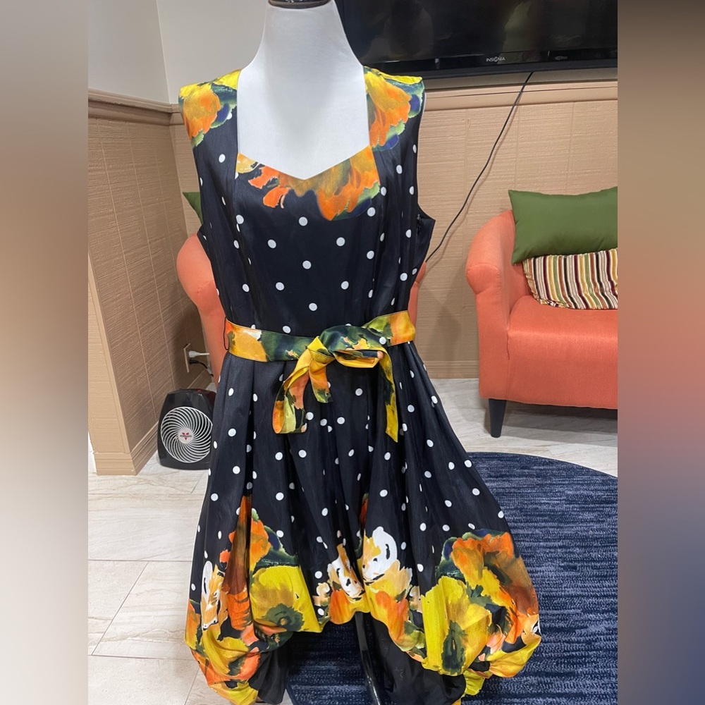 Beautiful summer dress!!